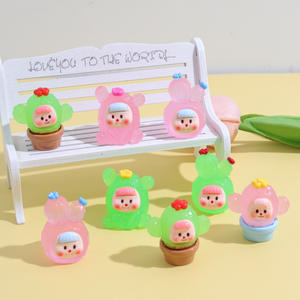 Figurines de cactus phosphorescentes, breloques en résine, accessoires de chaussures en résine pour la décoration - Product Image 2