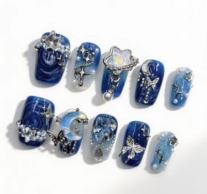 <span class=keywords><strong>Uñas</strong></span> Postizas al por Mayor, Hechas a Mano, Azules, con Pedrería Completa, Forma Almendrada Corta, Acrílicas, con Detalles de <span class=keywords><strong>Cielo</strong></span> Estrellado - Product Image 1