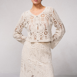 Ensemble deux pièces en coton personnalisé : haut brodé ajouré à manches longues et robe ajustée de haute qualité - Product Image 3