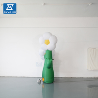 Modèle de fleur gonflable blanche sur pied personnalisé pour la décoration de paysages, de scènes et d'événements en extérieur