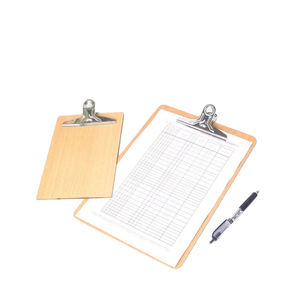 BAJO MOQ A4 A5 Clip Tablero duro Marrón Simple Colgante Bill Escritura Carpeta DE DATOS Enfermería Portapapeles de madera con percha - Product Image 2
