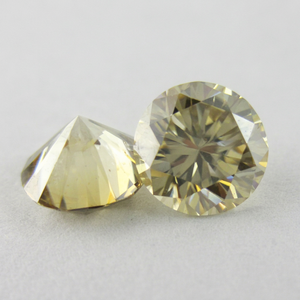 Moissanite en vrac de 1,00 carat, toutes tailles et couleurs, à prix de gros, qualité supérieure, moissanite de couleur fantaisie disponible, formes variées, prix imbattable - Product Image 1