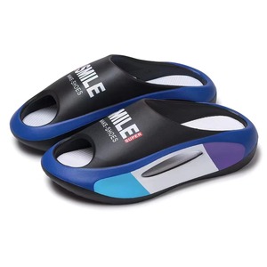 2023 All-match hommes et femmes antidérapants à l'extérieur pour porter des pantoufles de plage de bain - Product Image 2