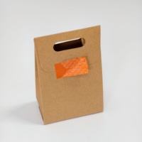 Étiquettes autocollantes en vinyle de sécurité à finition mate, imprimées sur mesure, anti-décoloration, anti-effraction, pour le vin, à prix compétitif