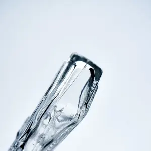 زجاجة مشروبات كحولية فريدة على شكل مسدس فارغة للبيع - Product Image 3