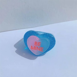 Luoyan Tùy Chỉnh Long Lanh Tình Yêu Hình Trái Tim Acrylic Đồ Trang Sức Ngón Tay Phụ Nữ Cô Gái Thời Trang Vòng 2022 Nhựa Trái Tim quyến rũ - Product Image 6