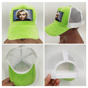Casquette de camionneur en velours <span class=keywords><strong>Paris</strong></span> 5 panneaux gris personnalisé de haute qualité casquette en tissu de velours de maille d'impression numérique personnalisée avec Photo - Product Image 2