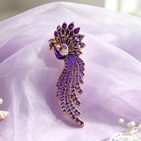 Broche Paon en Émail, Ornement en Alliage de Zinc avec Strass Artificiels, Bijou Animal Vintage pour Femme, Décoration d'Écharpe, Cadeau