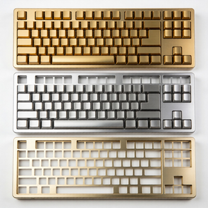 Boîtier de clavier mécanique en laiton et aluminium usiné sur mesure par CNC - Product Image 4