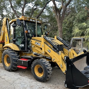 Chargeuse-pelleteuse JCB 3CX d'occasion, modèle 2023, 5 tonnes, puissance de 75 kW, pour la construction et l'exploitation minière, boîte de vitesses PLC - Product Image 2