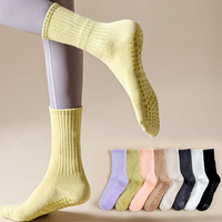 Chaussettes antidérapantes en coton personnalisées avec logo, chaussettes antidérapantes douces, chaussettes de yoga et de pilates personnalisées