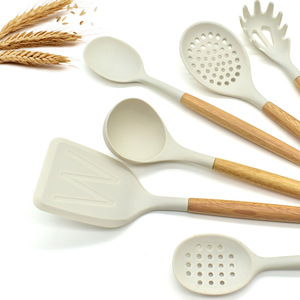 Utensilios de cocina para el hogar de alta calidad, utensilios de cocina de silicona, utensilios de cocina antiadherentes, espátula con mangos de madera - Product Image 2