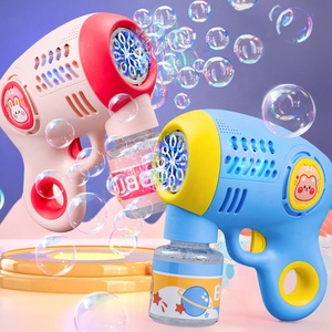 Juguetes para niños 2024 recién llegados pistola de burbujas eléctrica de 12 agujeros máquina de burbujas automática a prueba de fugas con juguetes de burbujas de luz Led - Product Image 3
