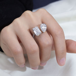 Bague pour femme Messi Jewelry MSR-2030 PT950 avec diamant de laboratoire et émeraude en forme de poire - Product Image 5