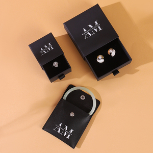 Boîte à bijoux noire rigide avec tiroir pour personnalisation de logo et identité de boutique Alexandra Madison, coffret <span class=keywords><strong>cadeau</strong></span> coulissant <span class=keywords><strong>en</strong></span> carton - Product Image 4