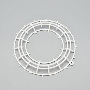 Support décoratif de Noël en PP blanc tressé en forme de cercle pour panier de fleurs, facile à assembler - Product Image 2