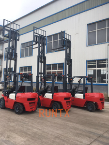 Carretilla elevadora diesel 3t con accesorios giratorios - Product Image 4