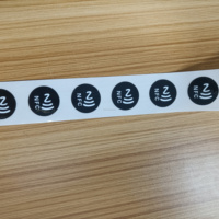 Muestra gratis 13,56 MHz NTAG 213 chip NFC 25mm círculo logotipo personalizado NFC pegatina protocolo iso14443a impresión en color pegatina/etiqueta