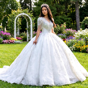Vestido de Novia Moderno Wx293 con Escote Corazón, Estilo Europeo, Cola Capilla, Apliques Florales, Espalda Descubierta y Sexy - Product Image 1