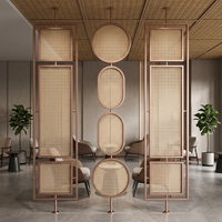 Paravent décoratif vertical en acier inoxydable noir découpé au laser, séparateur de pièce à motifs géométriques, panneau pour hall d'hôtel