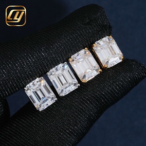 Boucles d'oreilles classiques en moissanite taille brillant VVS, en argent 925 plaqué or 18 carats, sertissage griffe géométrique, unisexe, pour usage quotidien - Product Image 6