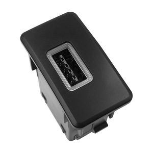 Chargeur de voiture USB à port unique de type A 12v, charge rapide pour Dongfeng 560 580 avec anneau lumineux ambiant - Product Image 1