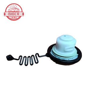 Pièces automobiles <span class=keywords><strong>Bouchon</strong></span> de réservoir de carburant pour <span class=keywords><strong>Ford</strong></span> Focus 6G919030AA 6G919030AD 4451514 3M5A9030DD 3M5A9030DA 1526251 1406358 1377564 - Product Image 2
