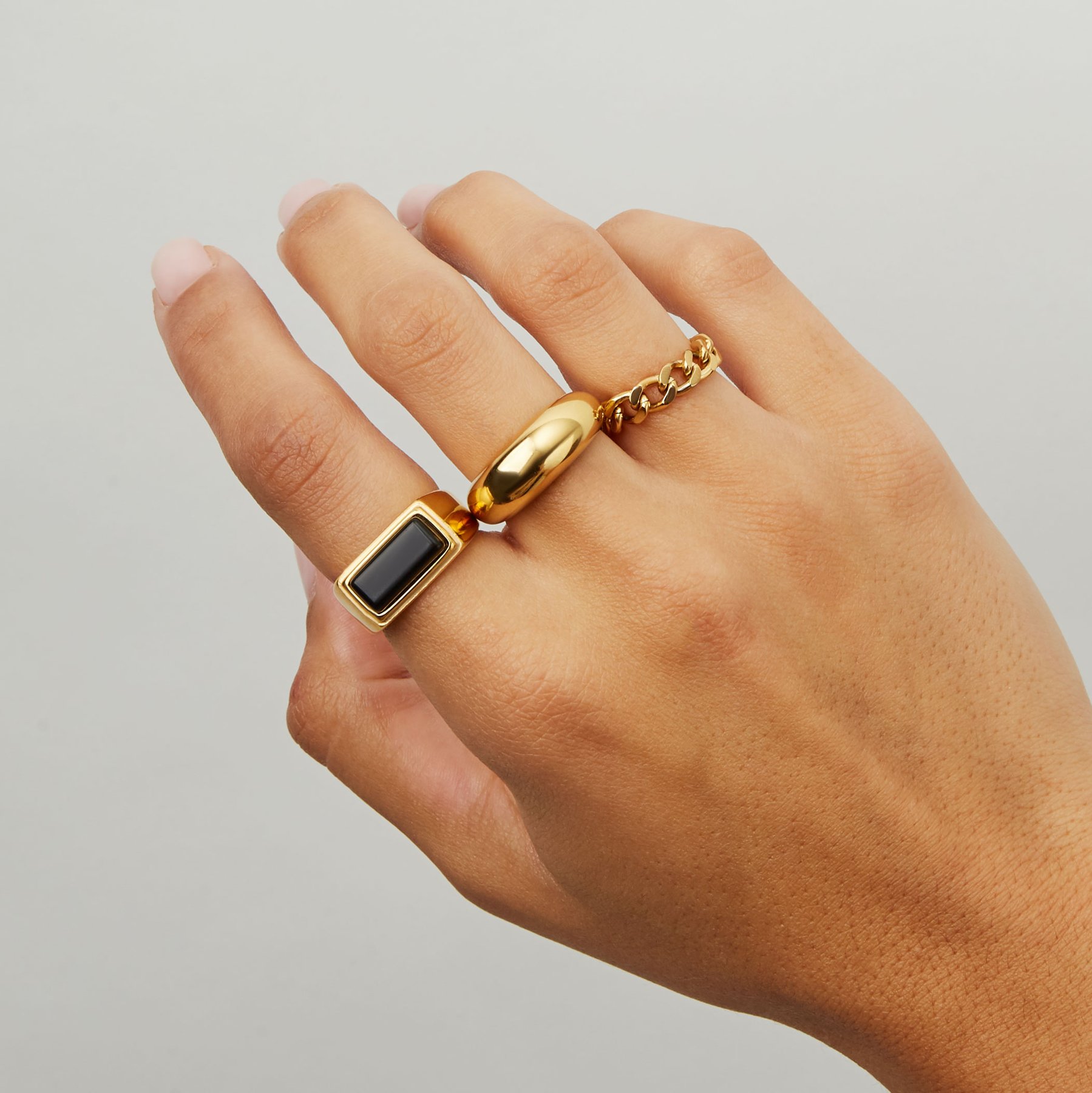 GIGI シグネチャーリング 18kオニキスゴールド HELIOS / Onyx square ring - GIGI Jewelry