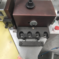 Machine à sertir hydraulique manuelle à tête unique pour fenêtres et portes en aluminium LZJ-120