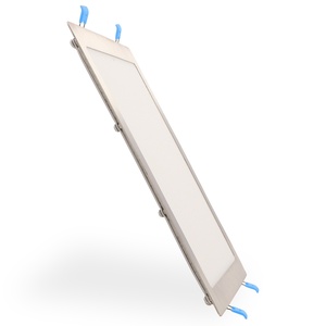 Pannello LED quadrato 25W CCT, ad alta efficienza energetica, luce regolabile; ideale per l'illuminazione generale in uffici e case. - Product Image 1