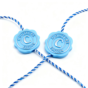 Étiquette <span class=keywords><strong>suspendue</strong></span> personnalisée de haute qualité pour <span class=keywords><strong>tablette</strong></span>, avec logo de marque en relief, cordons noirs, ficelle en plastique, étiquette de scellement durable pour chaussures - Product Image 5