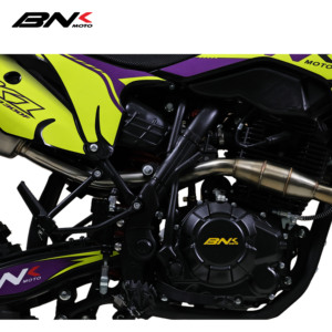 Motocicleta Todoterreno de Gasolina BNk-H1 CB300F, Modelo de Motor ZS172FMM-3A, 300CC, 4 Tiempos, Monocilíndrica, Refrigeración por Aire - Product Image 3