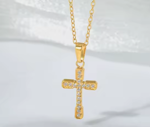 Colar com Pingente Crucifixo de Zircônia Cúbica Micro Cruzada em Aço Inoxidável - Joia Religiosa de Fé - Lançamento Quente - Product Image 6