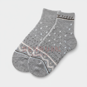 Nouvelles chaussettes décontractées pour hommes avec imprimé intégral, broderie personnalisée, antidérapantes, MOQ 10 paires - Product Image 1