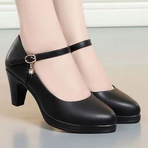 Scarpe Nere da Donna Comode con <span class=keywords><strong>Tacco</strong></span> <span class=keywords><strong>Medio</strong></span>, Suole Morbide, Scarpe in Pelle da Donna con <span class=keywords><strong>Tacco</strong></span> Spesso e Punta Rotonda - Product Image 2