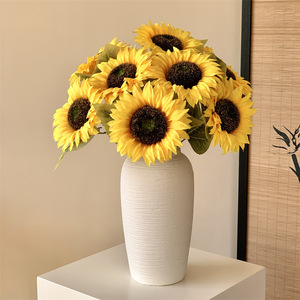 Qingyu Chronicle – Bouquet de fleurs artificielles en soie, tournesols en vase, pour décoration de mariage, maison et extérieur - Product Image 4