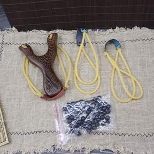 Hühnerflügel-Holzschleuder Weihnachts-Tierthema Kinder-Nostalgie Outdoor-Freizeitunterhaltung Handgravierte Rote Handwerkskunst - Product Image 4