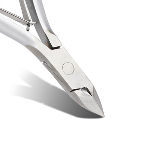 Pinzas para cutículas personalizadas para uso profesional en salón de pedicura, pinzas para cutículas de acero inoxidable de alta calidad - Product Image 3
