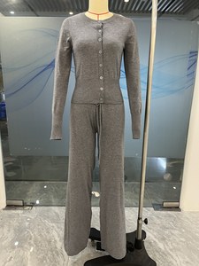 Bộ đồ thể thao nữ chất liệu len dệt kim, kiểu áo hoodie ngắn, mặc nhà, mùa thu, màu trơn, ôm sát, chống tĩnh điện - Product Image 5