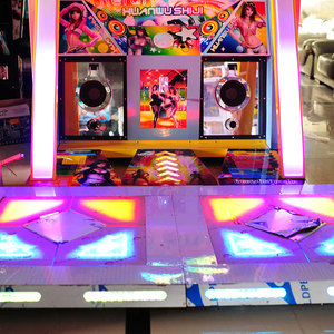 Jeux d'arcade à pièces Machine à musique Pump It up Dance Racing Machine pour <span class=keywords><strong>2</strong></span> joueurs - Product Image 4