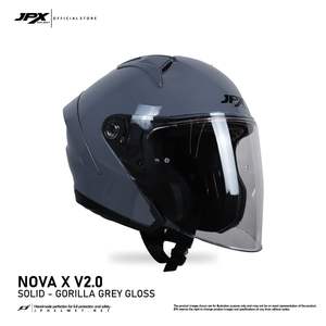 Casque demi-face JPX Nova X V2 présente une finition élégante et polyvalente en gris gorille brillant, un style inégalé pour chaque balade. - Product Image 4