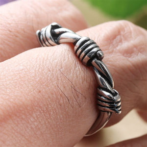 Bague en acier titane pour homme, style rétro punk, design tressé, bijou cadeau 280691 - Product Image 1