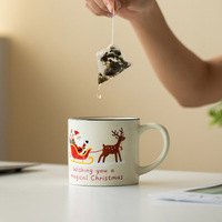 Mug en céramique en grès de Noël Père Noël 450 ml avec motif traîneau et rennes pour cadeaux, café et thé du petit-déjeuner