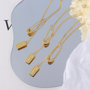 <span class=keywords><strong>Collier</strong></span> chaîne en papier clip en or véritable 18 carats tendance 2022 pour femmes avec pendentif carré porte-bonheur, <span class=keywords><strong>collier</strong></span> épingle de sûreté - Product Image 1