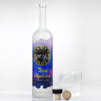 Bouteille en verre givré vide personnalisée Oslo pour spiritueux (gin, rhum, tequila, vodka 700ml, vodka 750ml, vodka 1000ml, whisky, brandy) avec bouchon en liège