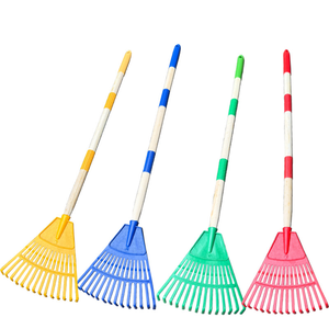 Râteau pour enfants réglable à 9 dents, jaune, outil de jardinage manuel avec manche en bois de qualité industrielle - Product Image 1