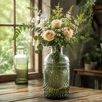 Vase à fleurs miniature moderne en verre, vase transparent gaufré pour décorations de table de mariage et cadeaux
