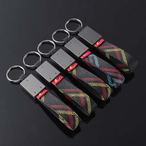 Llavero Metálico de Alta Calidad con Logotipo de Marca de Auto para AMG R, Audi Sline RS, BMW M - Product Image 4