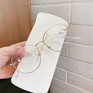 Qianai – lunettes rondes anti-lumière bleue pour femmes, monture de taille moyenne, verres en ac, pont nasal standard, design irrégulier, P4 6070 - Product Image 3