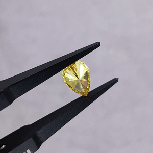 Anillo de Oro Rosa con Diamante Amarillo Intenso de Laboratorio, Corte Pera, 1ct-5ct, Certificado IGI - Product Image 4